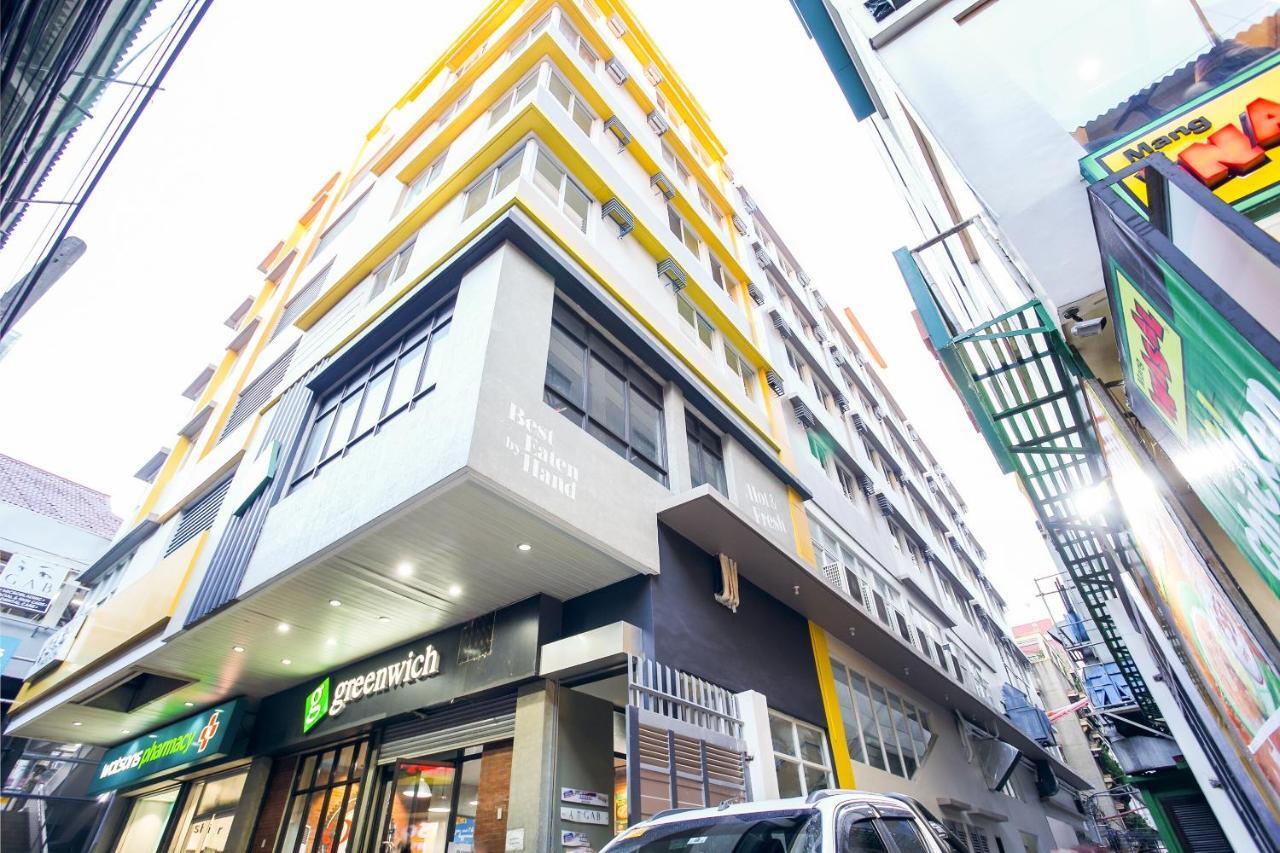 Oyo 505 花园套房酒店 马尼拉 外观 照片